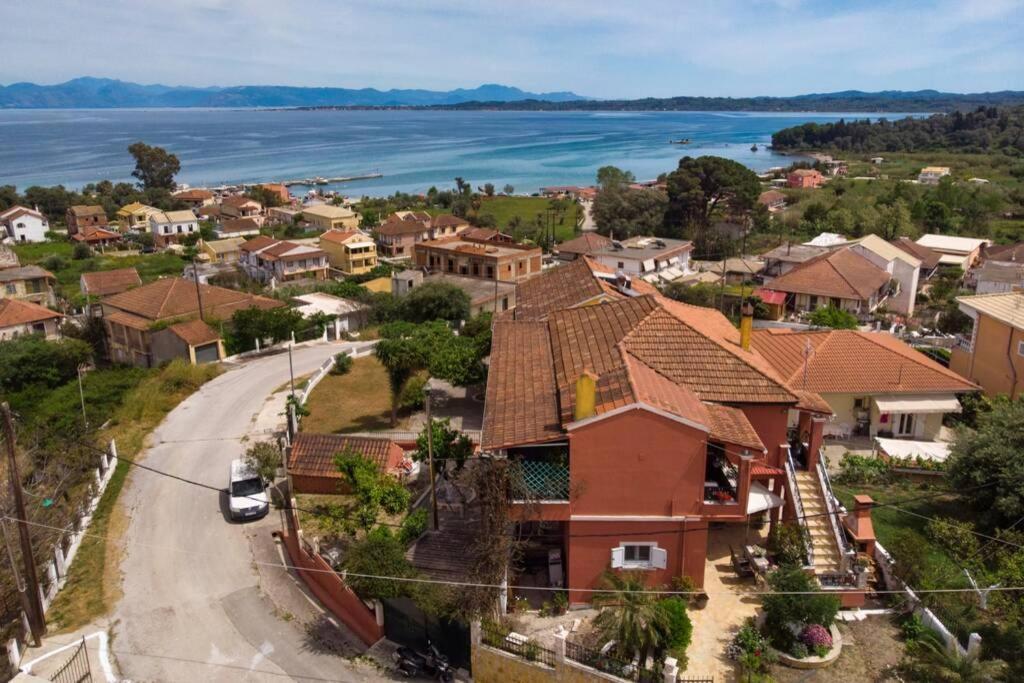 Seaview Cottage - Calmare Petrití Exterior photo